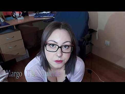 ❤️ Ragazza sexy con gli occhiali succhia il dildo profondamente sulla macchina fotografica ️ Super pornoal it.xxxbunker.ru