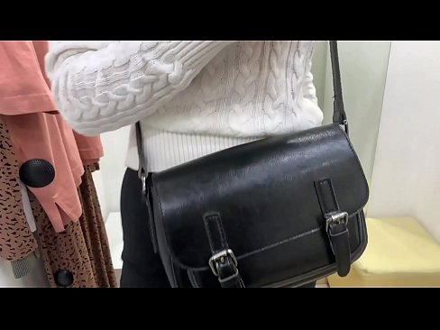 ❤️ Masturbazione pubblica della giovane cagna FeralBerry con un dildo nel camerino ️ Super pornoal it.xxxbunker.ru
